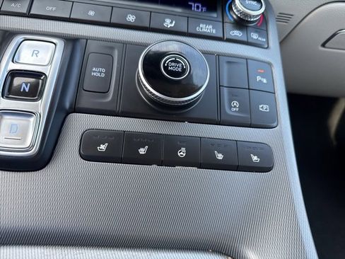 Used 2024 Hyundai Palisade Limited image 5