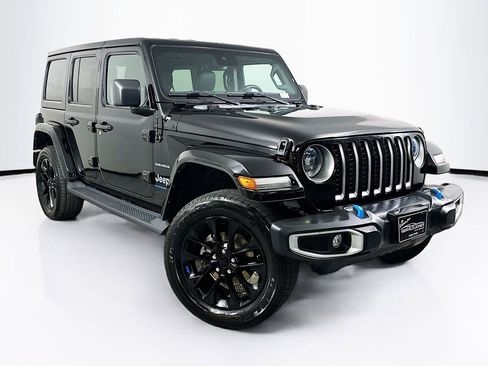 Used 2023 Jeep Wrangler Unlimited Sahara w/ Cold Weather Group AWD/4WD image 1