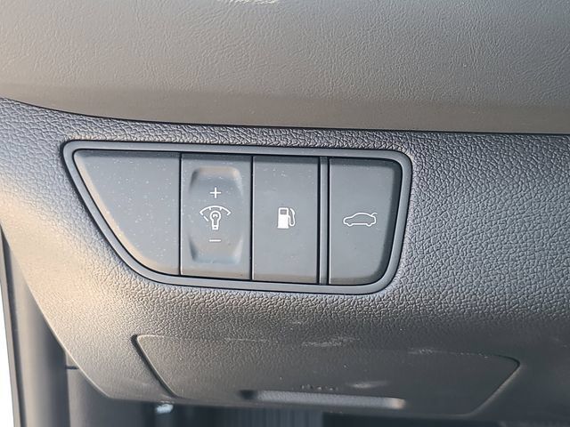 Used 2026 Genesis G70 2.5T RWD image 19