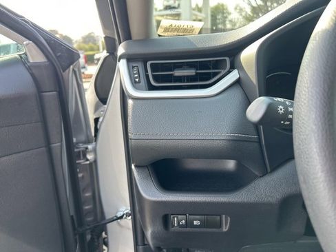 Used 2025 Toyota RAV4 LE image 26