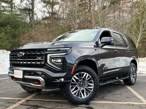 Used 2025 Chevrolet Tahoe Z71 image 1