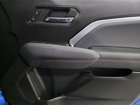 Used 2023 Chevrolet Colorado Z71 w/ Z71 Convenience Package 2 image 13