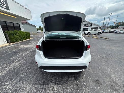 Used 2021 Toyota Corolla LE w/ Carpet Mat Package (TMS) FWD image 29