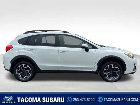 Used 2017 Subaru Crosstrek 2.0i Limited image 7