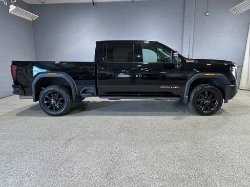 Certified 2025 GMC Sierra 2500 AT4 w/ AT4 Premium Plus Package AWD/4WD image 2