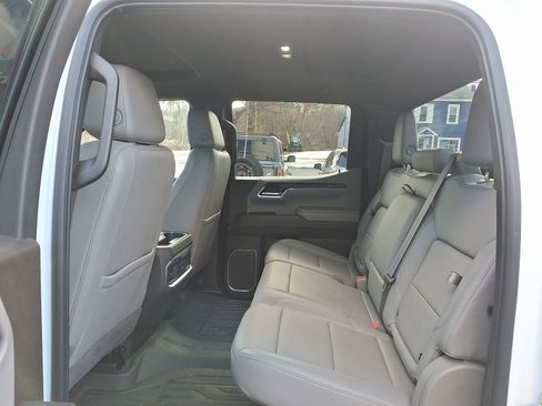 Used 2023 GMC Sierra 1500 SLT w/ SLT Premium Package image 10