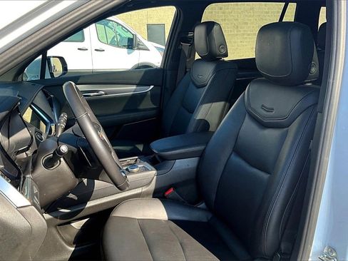 Used 2024 Cadillac XT6 Luxury w/ LPO, Floor Liner Package image 24