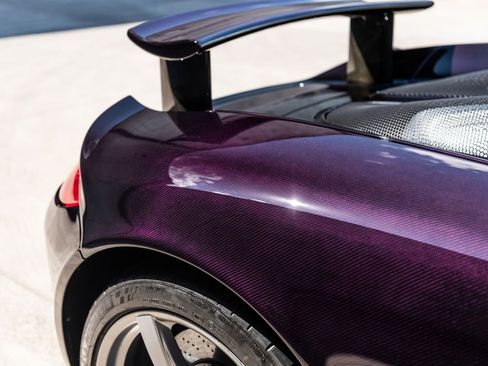 Used 2005 Porsche Carrera GT RWD image 11