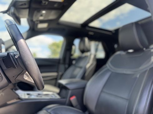 Used 2022 Ford Explorer ST w/ Equipment Group 401A image 17