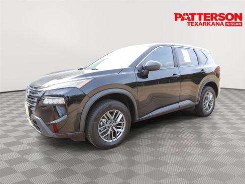 Used 2024 Nissan Rogue S AWD/4WD image 1