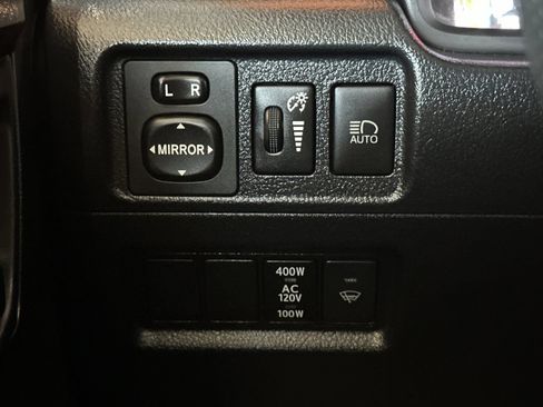 Used 2022 Toyota 4Runner TRD Off-Road Premium w/ Moonroof Package AWD/4WD image 34