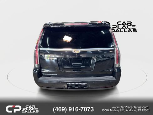 Used 2016 Cadillac Escalade Luxury RWD image 11