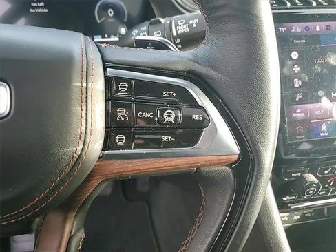 Certified 2025 Jeep Grand Cherokee Summit image 14