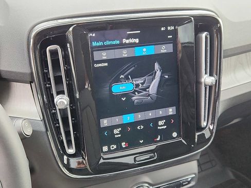 Certified 2023 Volvo XC40 B5 Plus w/ Driver Assist Package image 16