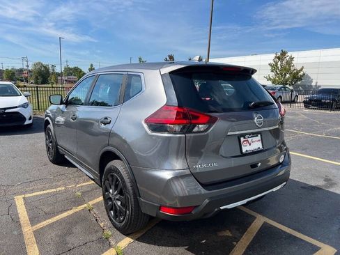 Used 2020 Nissan Rogue S image 4
