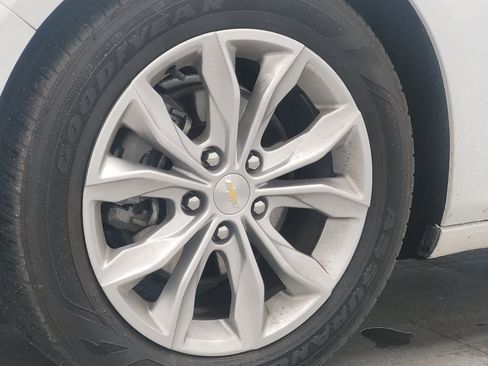 Used 2024 Chevrolet Malibu LT FWD image 31