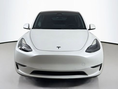 Used 2022 Tesla Model Y Performance AWD/4WD image 2