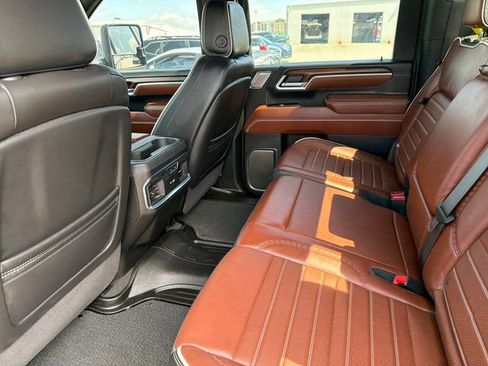 Used 2024 GMC Sierra 2500 Denali Ultimate AWD/4WD image 21