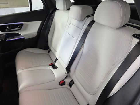 New 2026 Mercedes-Benz GLC 300 image 13