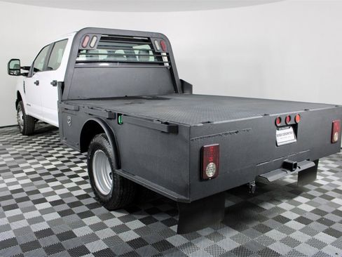 Used 2021 Ford F350 XL w/ Power Equipment Group image 5