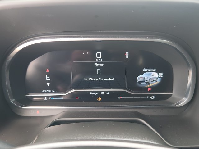 Used 2024 GMC Yukon AT4 w/ Technology Package AWD/4WD image 14