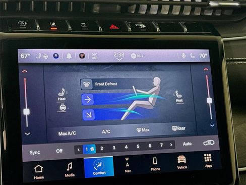 Used 2023 Jeep Grand Cherokee Limited image 14