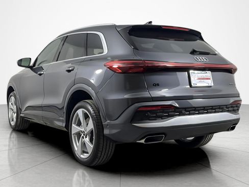 Used 2025 Audi Q5 Premium Plus w/ Premium Plus AWD/4WD image 3