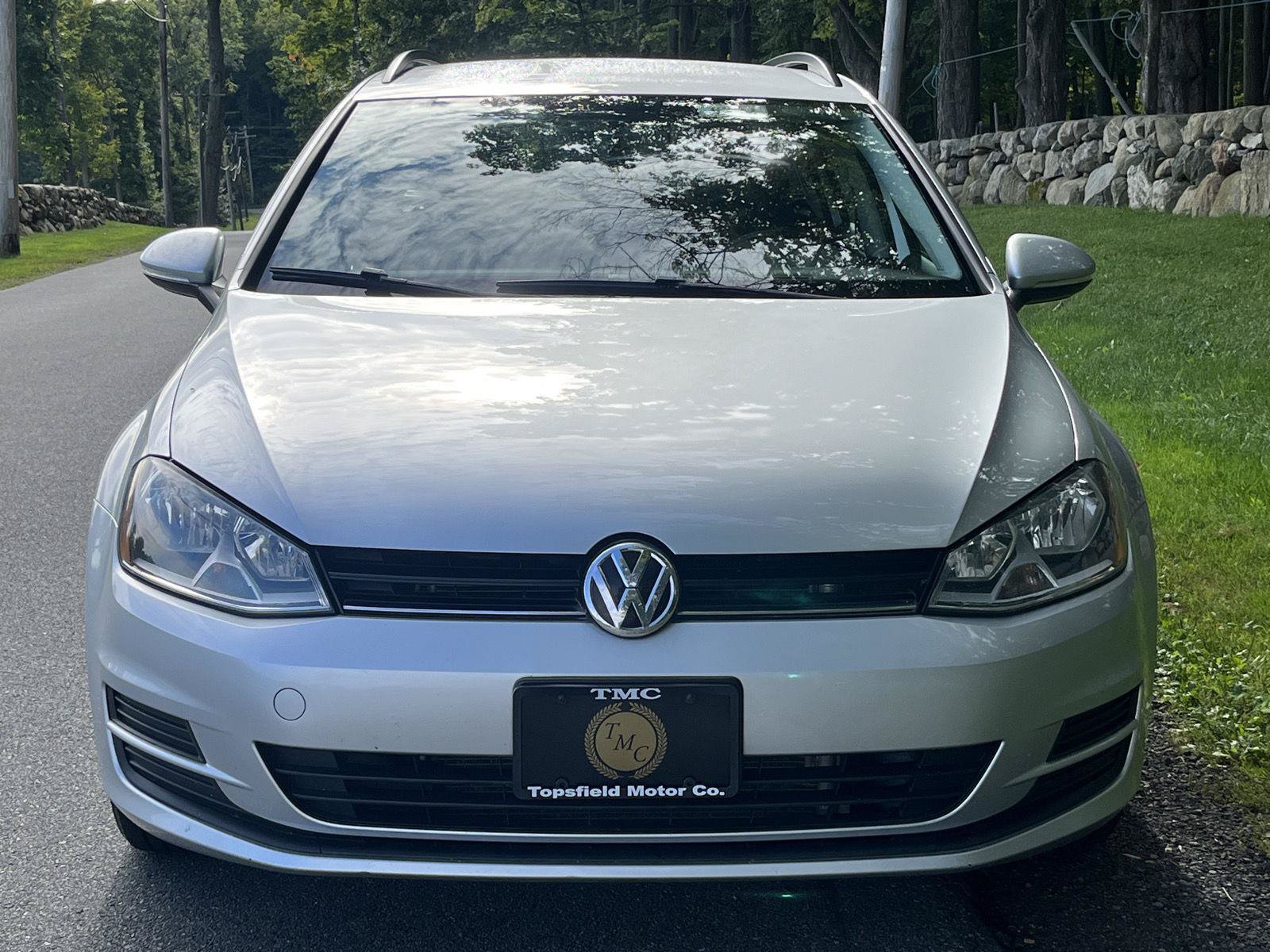 Used 2016 Volkswagen Golf S FWD image 4
