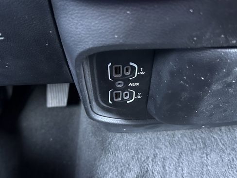 Used 2022 RAM 1500 Big Horn image 25