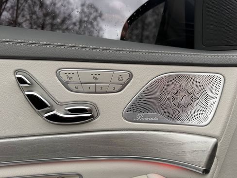 Used 2015 Mercedes-Benz S 550 Sedan image 34