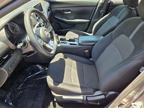 Used 2024 Nissan Sentra SV FWD image 14