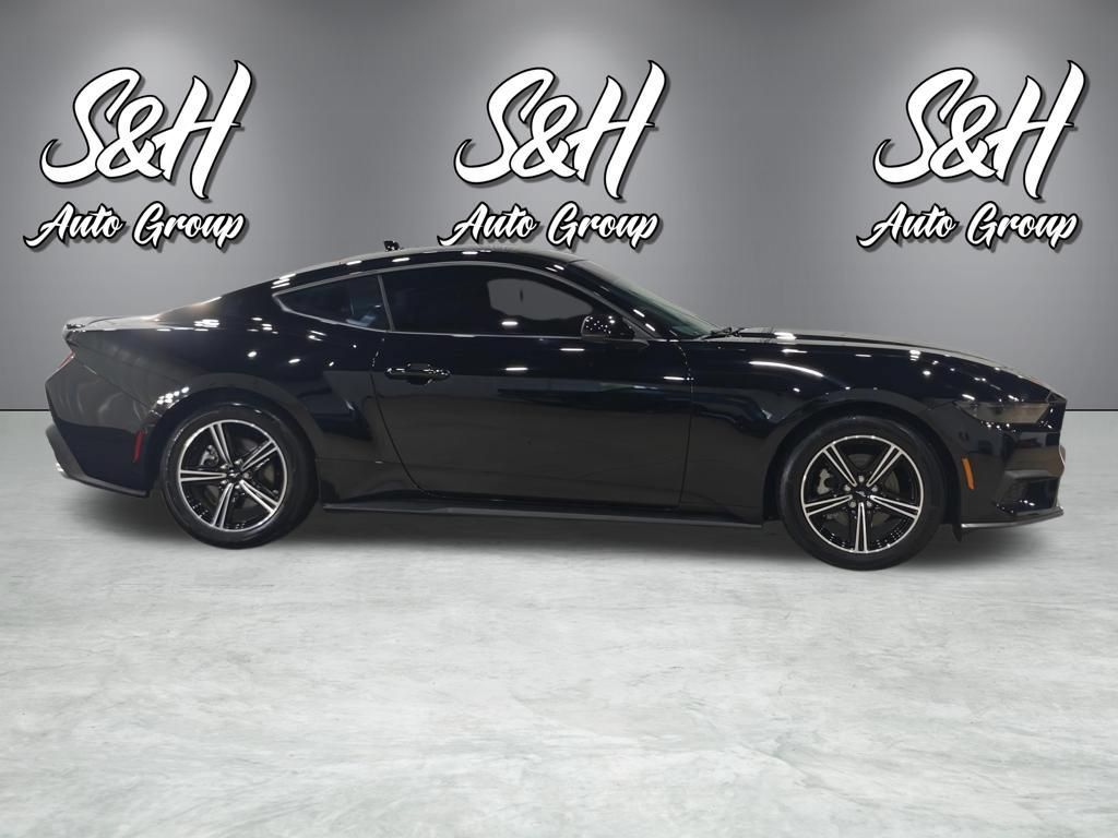 Used 2025 Ford Mustang Premium RWD image 21