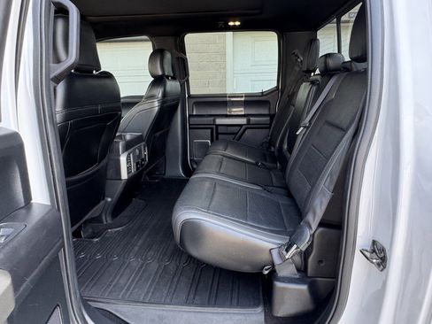 Used 2019 Ford F150 Raptor w/ Equipment Group 802A Luxury AWD/4WD image 32
