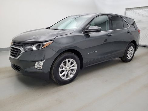 Used 2019 Chevrolet Equinox LT image 2