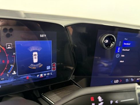 New 2025 Chevrolet Suburban Premier w/ Sun And Tow Package image 30