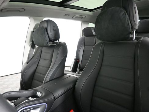 New 2026 Mercedes-Benz GLS 450 4MATIC image 5