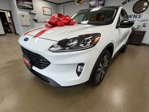 Used 2021 Ford Escape SEL w/ SEL Stealth AWD Package image 5