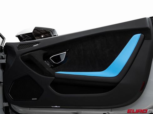 Used 2023 Lamborghini Huracan Tecnica image 24