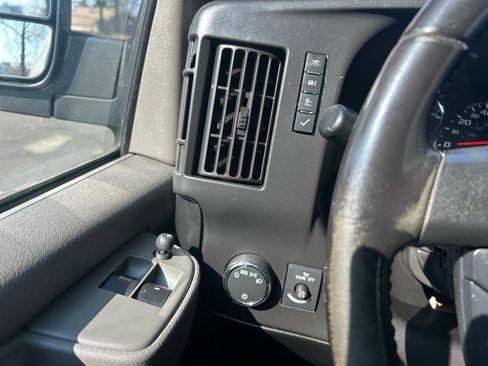 Used 2020 Chevrolet Express 2500 w/ Driver Convenience Package image 29