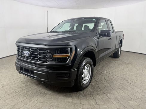 Used 2024 Ford F150 XL w/ Tow/Haul Package image 3