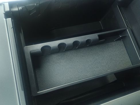 Certified 2022 Ford F150 XLT w/ Equipment Group 302A High image 31