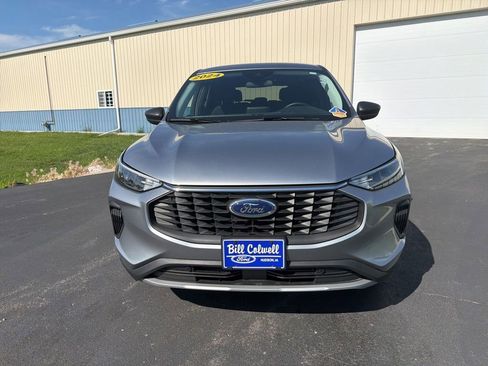 Used 2024 Ford Escape Active AWD/4WD image 9