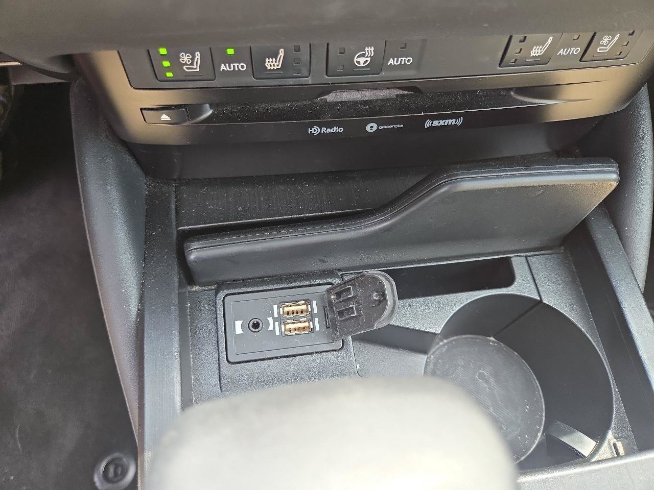 Used 2020 Lexus ES 350 w/ Premium Package FWD image 32