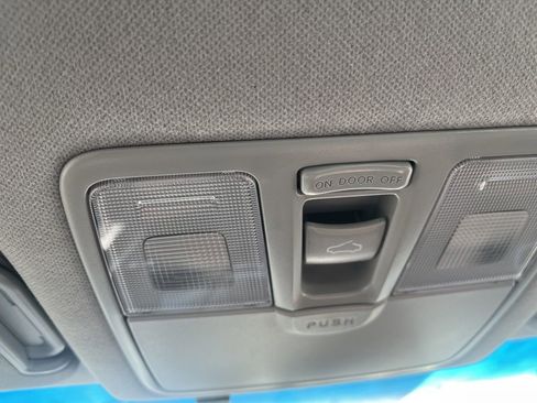 Used 2013 Hyundai Elantra Limited w/ Technology Pkg image 18