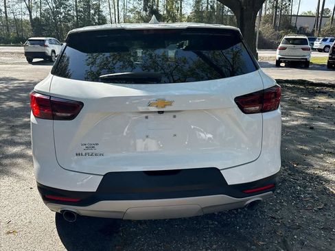 Used 2024 Chevrolet Blazer LT image 4