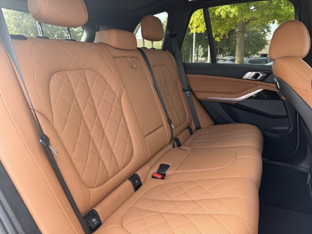 Used 2024 BMW X5 sDrive40i w/ Premium Package RWD image 29