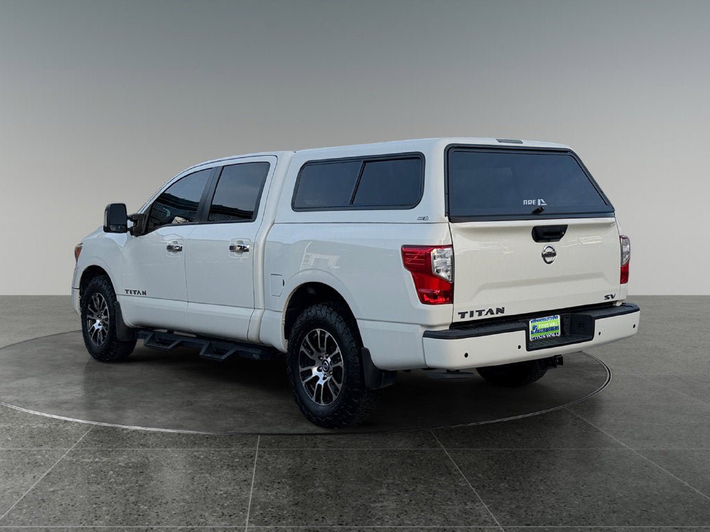 Used 2021 Nissan Titan SV w/ SV Convenience Package RWD image 8