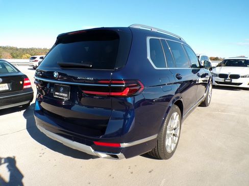 Certified 2025 BMW X7 xDrive40i image 6