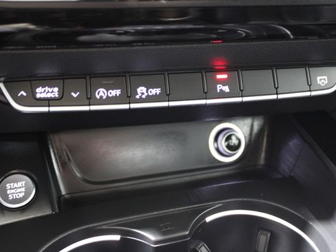 Used 2018 Audi A4 2.0T Premium Plus w/ Premium Plus Package image 22