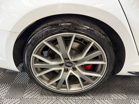 Used 2019 Audi A4 2.0T Prestige AWD/4WD image 18